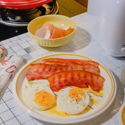 朝食